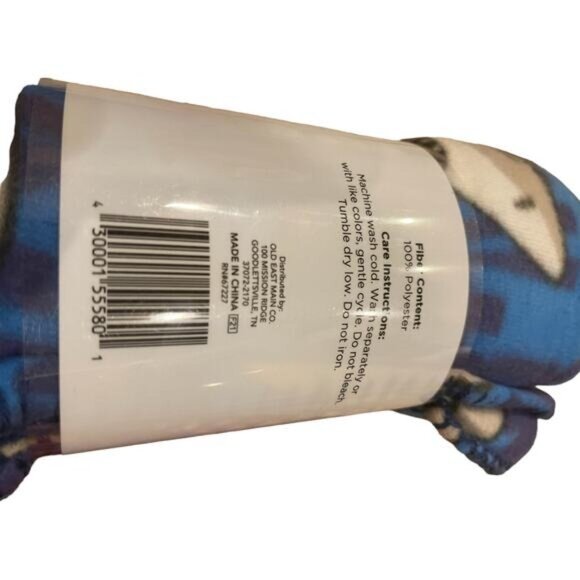 Comfort Bay Fleece Shark Throw Blanket 50" X 60" 100% Polyester Soft & Cozy Blue - Picture 3 of 4